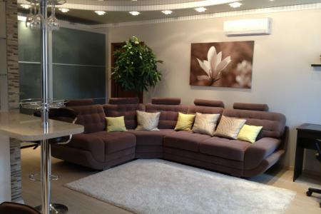 2 комн. Люкс на б.Строителей, 28/1