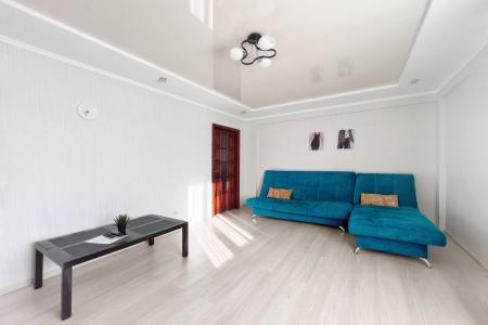 Большая двухкомнатная квартира с изолированными комнатами в новом доме с обособленной парковкой!