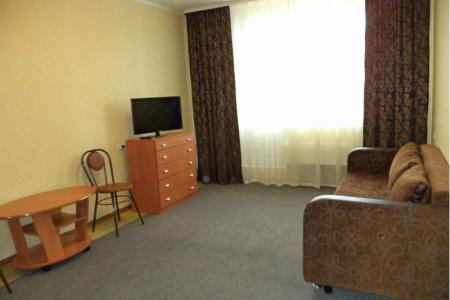 1 комнатная квартира посуточно в центре, в районе городской администрации