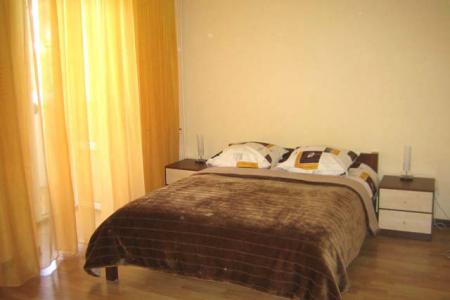 Посуточно, на час, на ночь, сдаю уютную 1-комнатную квартиру