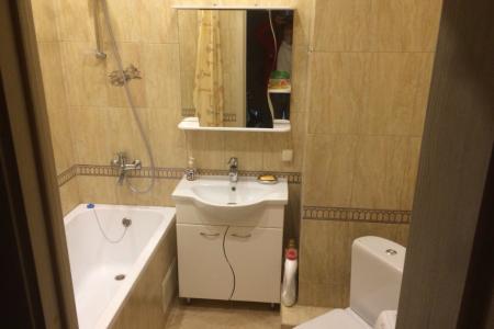 Отличная однокомнатная квартира для проживания! Все новое! Хороший ремонт! Не далеко метро и центр!