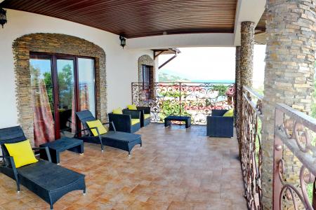 Дом в Форосе в 50 м. от моря