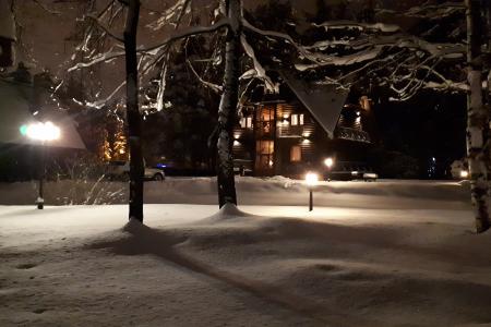 Коттедж на отгороженной территории в 2,5 га. Пруд. Рыбалка, мангал, беседки, шатер, веранда