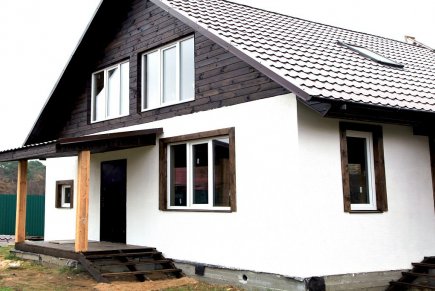 Комфортабельные коттедж на берегу озера на 16-19 гостей