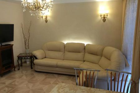 Уютная квартира с евроремонтом на Бортникова, 4