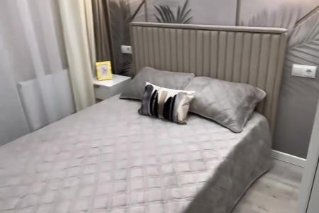 Посуточно у метро Московская