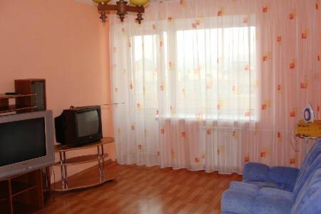 Отличная квартира с хорошим ремонтом в самом центре города.