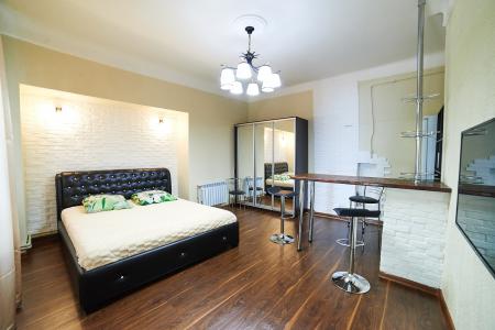 Студия на Розы Люксембург.