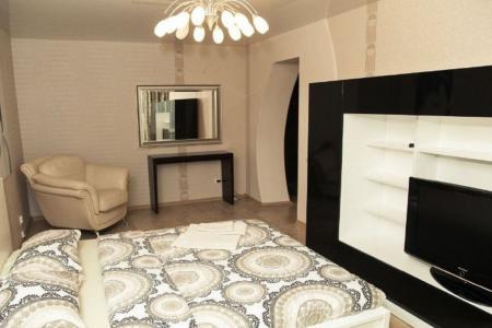 Сдаю на часы и на сутки квартиру в Самаре