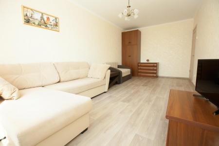 EasyRent двушка ул. Александра Кудашева, 108