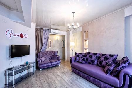 Красивая евро-двушка в центре микрорайона Красный Камень с изолированными комнатами!