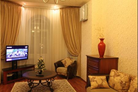 Посуточно  квартира-студия Бизнес-класса в самом Сердце  Владивостока