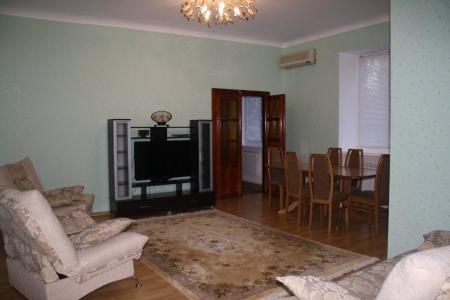 4-комнатная квартира в Центральном - тепло и уютно