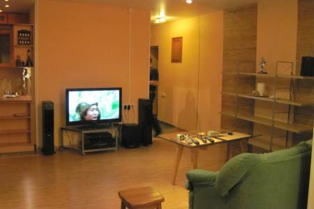 Метро Бурнаковская. Сдаю от хозяина квартиру на часы, ночь, сутки,короткие сроки.