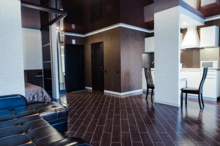 Элитная студия с джакузи и камином