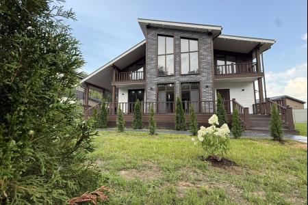 Двахэтажный коттедж в Домодедово