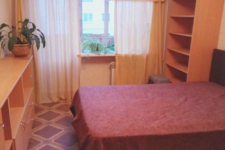 Уютная двухкомнатная квартира в районе кинотеатра Космос