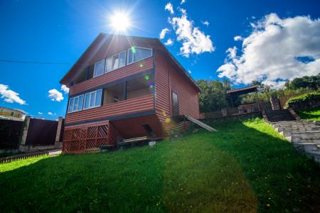 Уютный коттедж у озера "Медвежья усадьба"