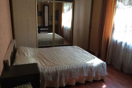 Центр.900 руб. ночь, 200 руб. час. Wi-Fi.