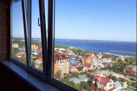 Уютная квартира с видом на Волгу