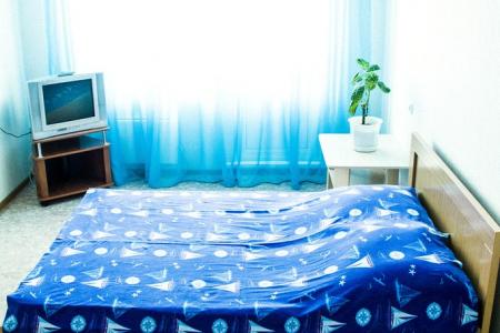 1 комнатная район ТРЦ Весна