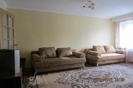 Двухкомнатная квартира Харьковская 56, район Прибой,Нефтегаз, Гудвин