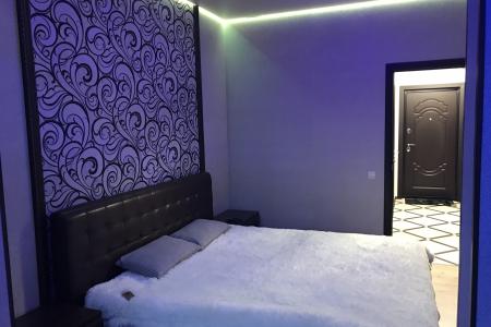 Двухкомнатная квартира возле тц Аура. жд вокзал-автовокзал 5 мин.