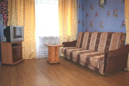 Сдаю квартиру со всем необходимым. Рядом ПГУ, Мединститут.