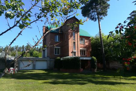 Коттедж 270 кв.м на Мастрюковских озерах