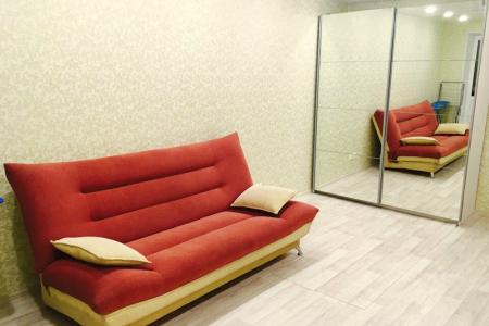 Двухкомнатная квартира возле а\c Аврора