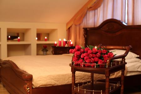 Комфортные номера на любой вкус и достаток от 2 000 (комфорт) до 4200 (люкс 110м))