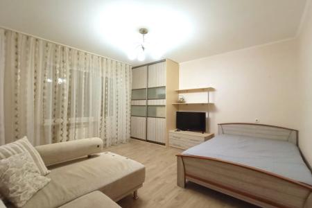 1к-квартира. 15 микрорайон, 14 дом.