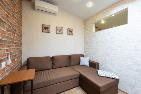 Евродвушка с балконом напротив Теннисной академии, марсовый пер.