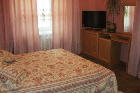 Сдам посуточно 2-к квартиру в центре Севастополя, без посредников