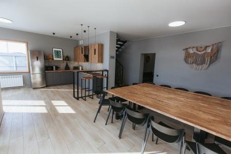 Новый современный уютный дом)