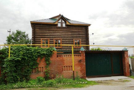 Коттедж в городе рядом с рекой ЮгХаус