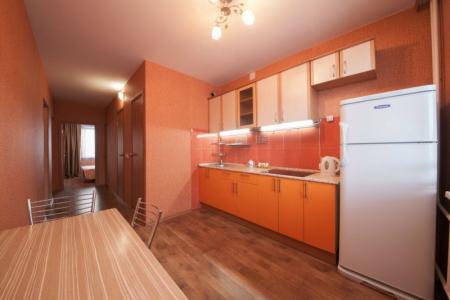 3-комнатная квартира, ул. Весны, 2