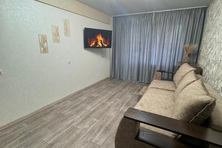 Двухкомнатная квартира в 7 микрорайоне