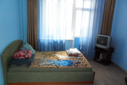 Сдаю посуточно 1-комнатную квартиру в р-не Империала