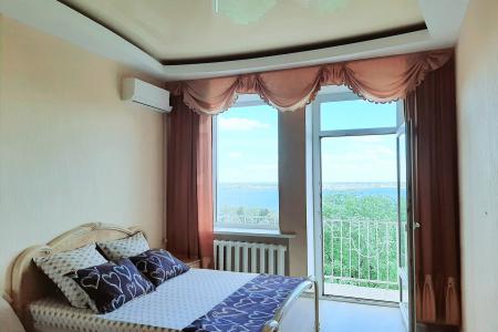 1-ком. квартира с красивым видом на Волгу