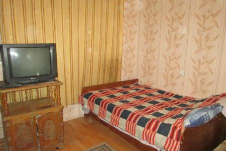 Часть дома с отдельным входом и мангалом во дворе.