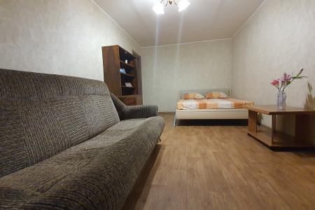 Двухкомнатные апартаменты на Горького