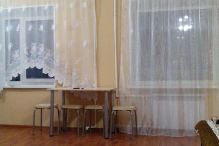 2-х комнатная квартира с хорошим ремонтом в Центре города