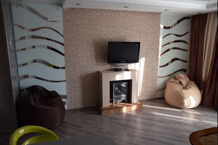 Студия в микрорайоне Европейский с видом на площадь Европы