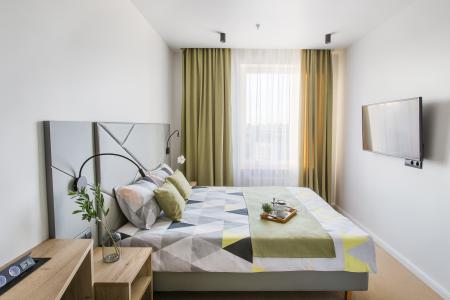 Свежая дизайнерская студия у Ботанического Сада