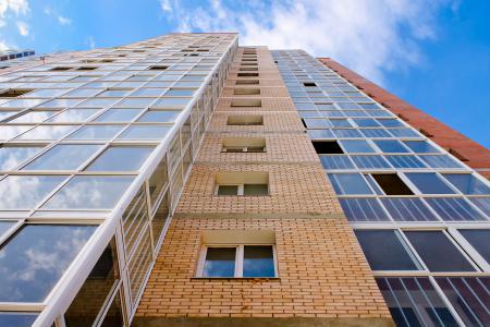 Просторная светлая, на солнечной стороне квартира. Теплая, уютная с современным ремонтом и мебелью.