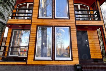 Коттедж 140 м² на участке 40 сот. на берегу
