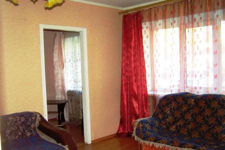 Посуточно уютная 3-комн. кв-ра в центре города