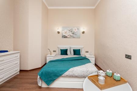 Светлая, чистая КОМНАТА в Гостевом доме с дизайнерским ремонтом, 2 минуты от метро Горьковская