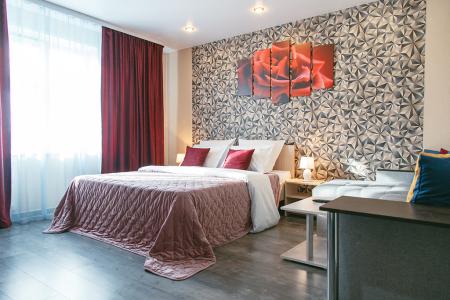 Пять Звёзд у Офиса Транснефть-Сибирь